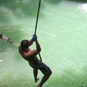 tours-ys-falls-jump